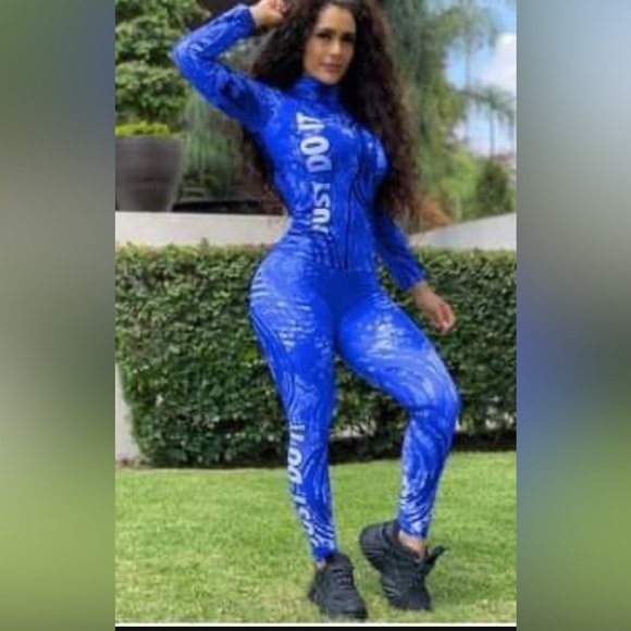 Fall around the corner!!!look hot getting fit. - Picture 1 of 3